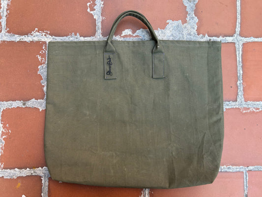 Jaxon Jet Print Tote